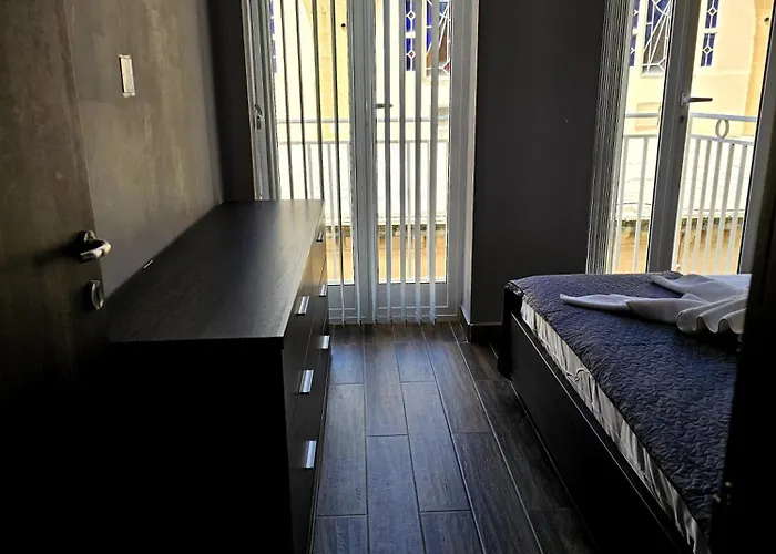 דירה Duplex Penthouse Gzira